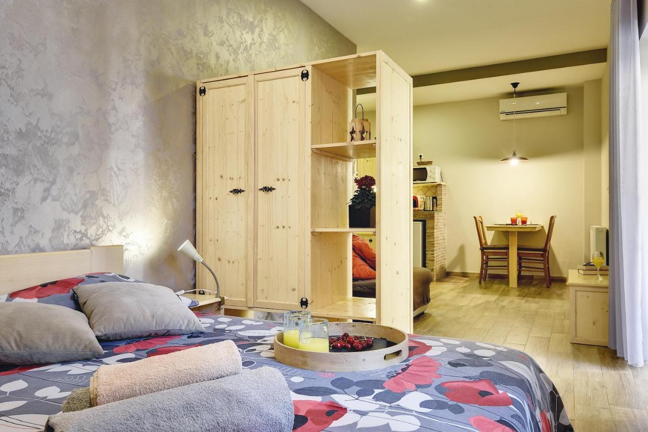 Mimoza Old Town Pula Apartments ภายนอก รูปภาพ