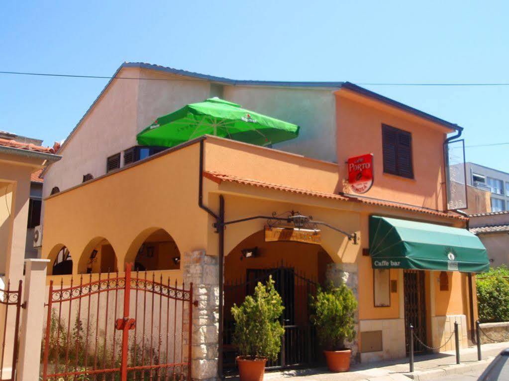 Mimoza Old Town Pula Apartments ภายนอก รูปภาพ